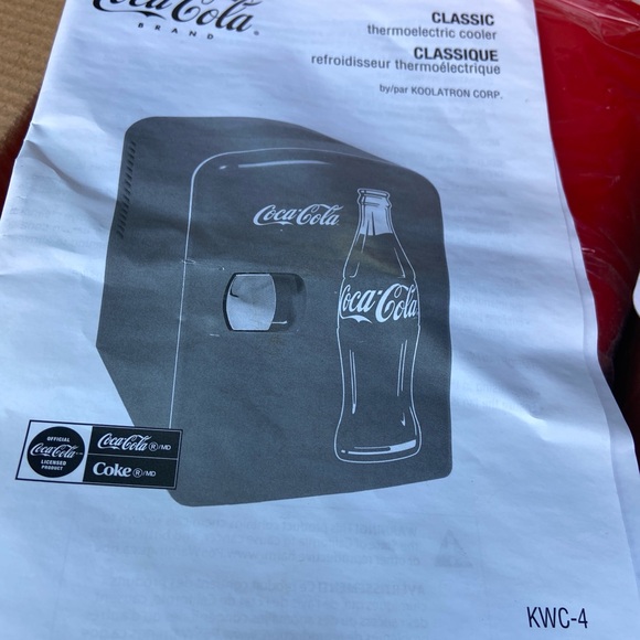 Classic electric thermo Cooler holds 6 355ML OZ CANS GREAT FOR HOME OR CAR - Picture 7 of 7